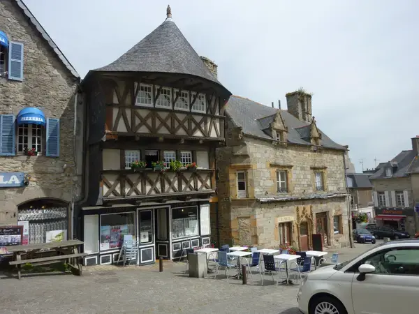 Monte Escalier Performance Installateur monte escalier Saint-Renan