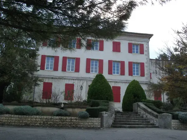 Monte Escalier Performance Installateur monte escalier Simiane-Collongue